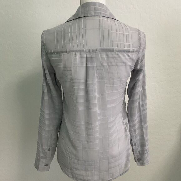 Express Womens Sheer Grey Long Sleeve Geometric Button Up Blouse Size XS - Picture 5 of 10